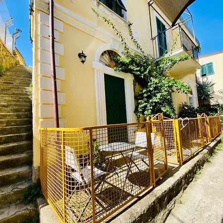 Al Castello Apartment *